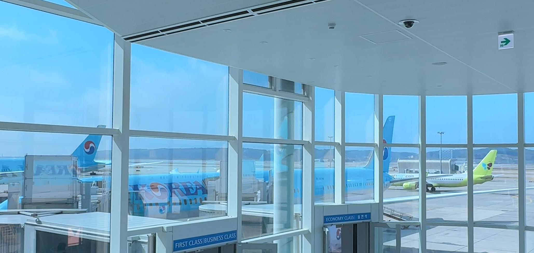 대한항공-B787-10-인천-삿포로-KE765-이코노미석-탑승기-탑승게이트