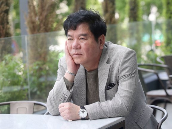 "사람은 고쳐쓰는거 아니라더니.." 힘든 무명시절 도와준 유재석을 뜨자마자 뒷통수쳐버린 후배 개그맨의 비참한 최후