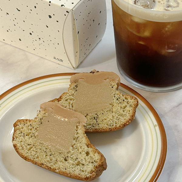 홍대 마들렌 반반사진