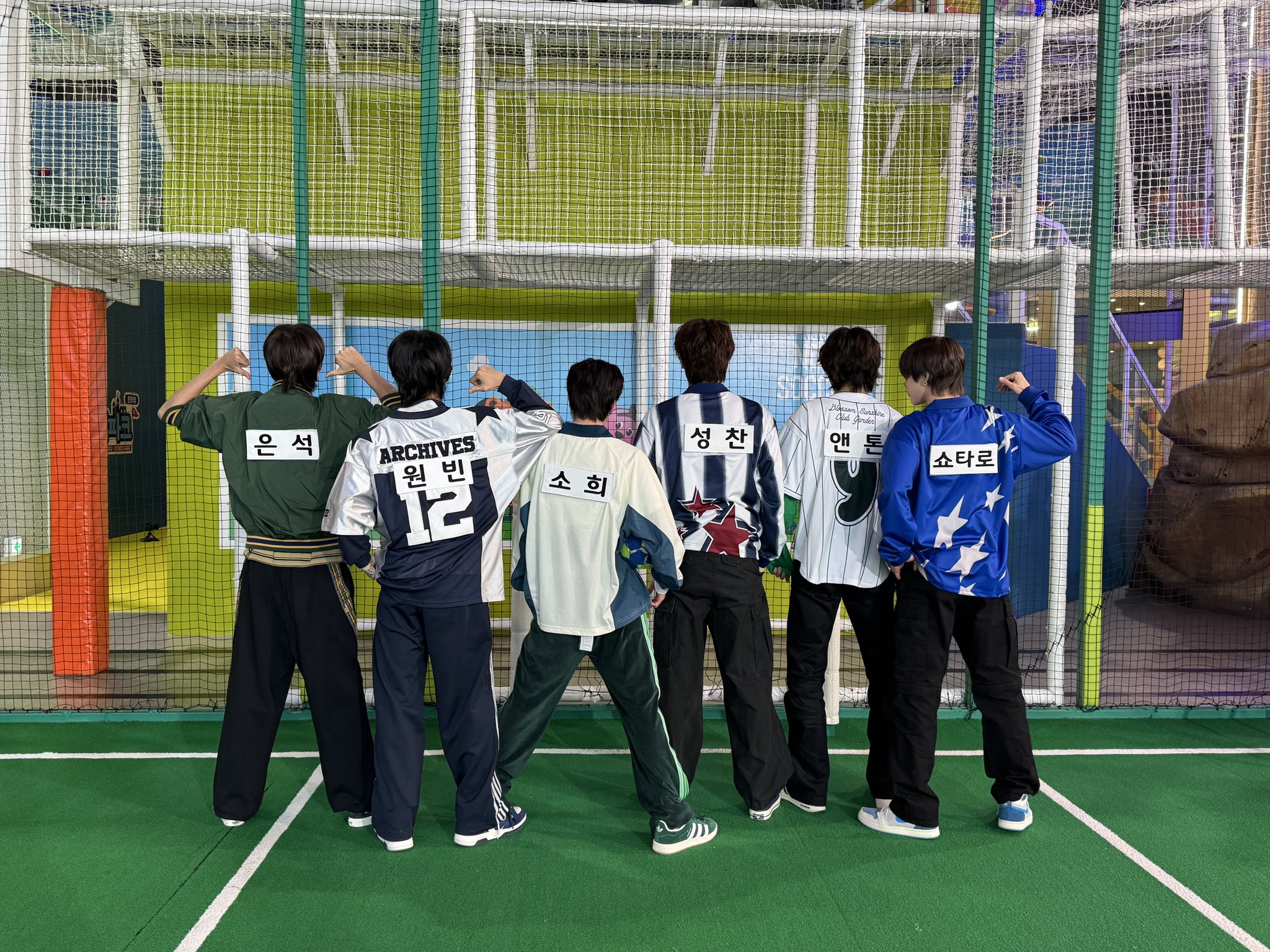 20250325위라이즈트위터공계가족사진