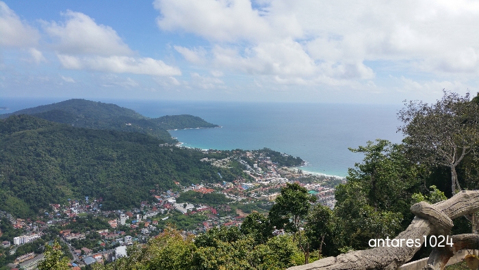 산-정상에서-내려다보는-푸켓-바다