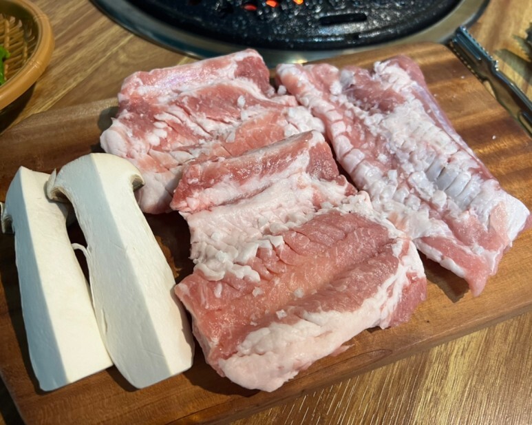 본가숯불구이 이미지