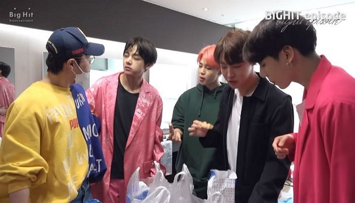 횽아한테 앵기는 해동된 초코 찐빵 태형
