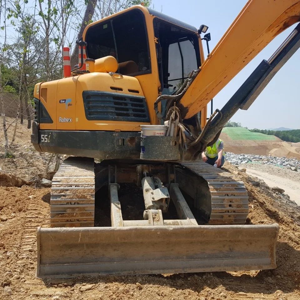  굴삭기 현대 HYUNDAI R55LC모델 2014년식 2650만원 판매합니다