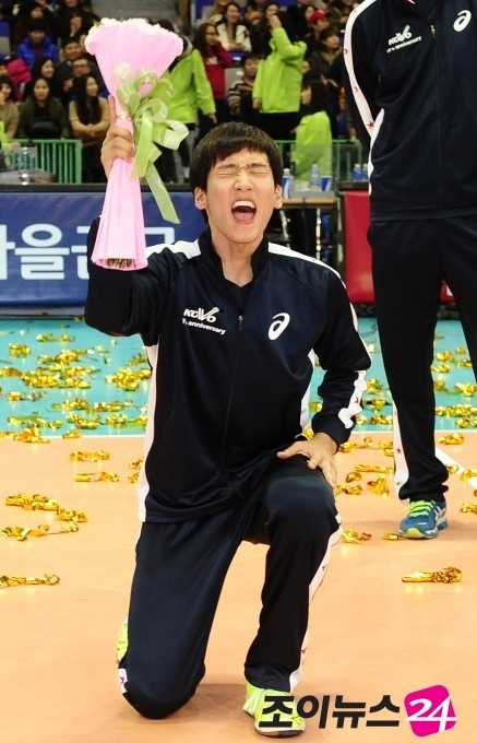  '송명근'에 대해 모조리 알려드립니다. 꼭 보세요~ 무조건 꼭 보셔야 합니다.