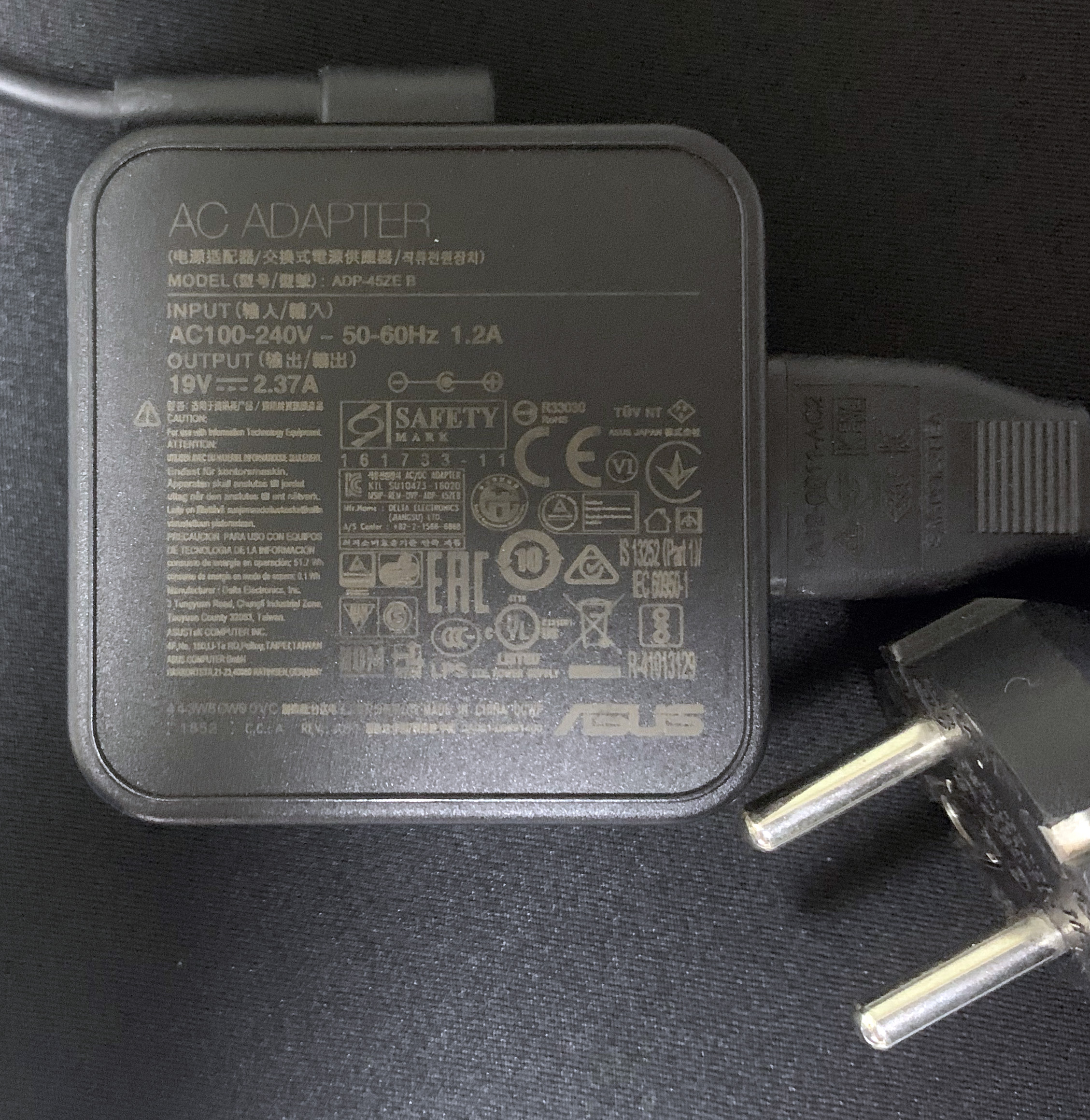 ASUS VivoBook 15 (R504ZA-BQ131T) AC Adapter