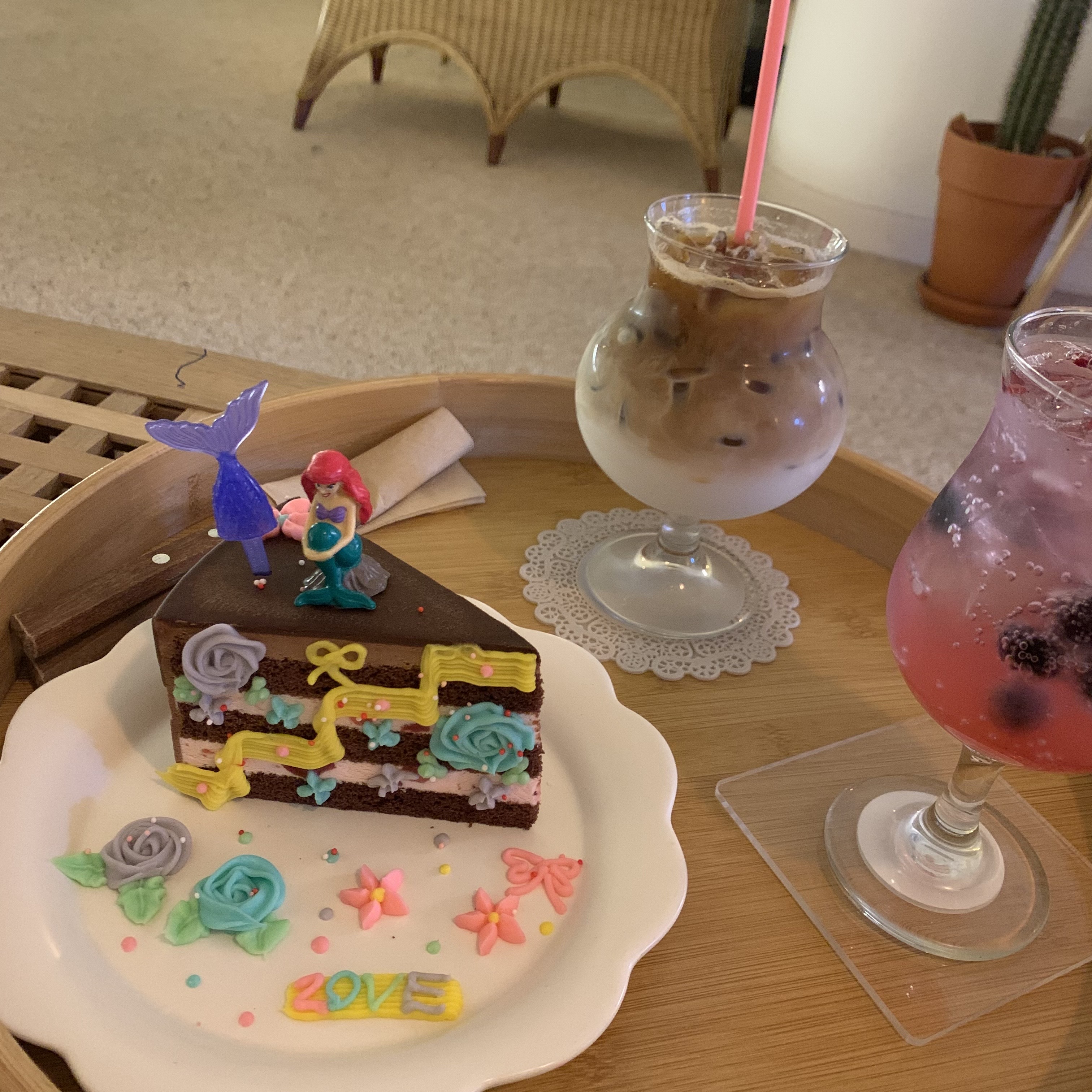 예쁜 카페