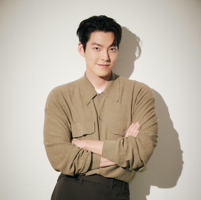 배우 김우빈