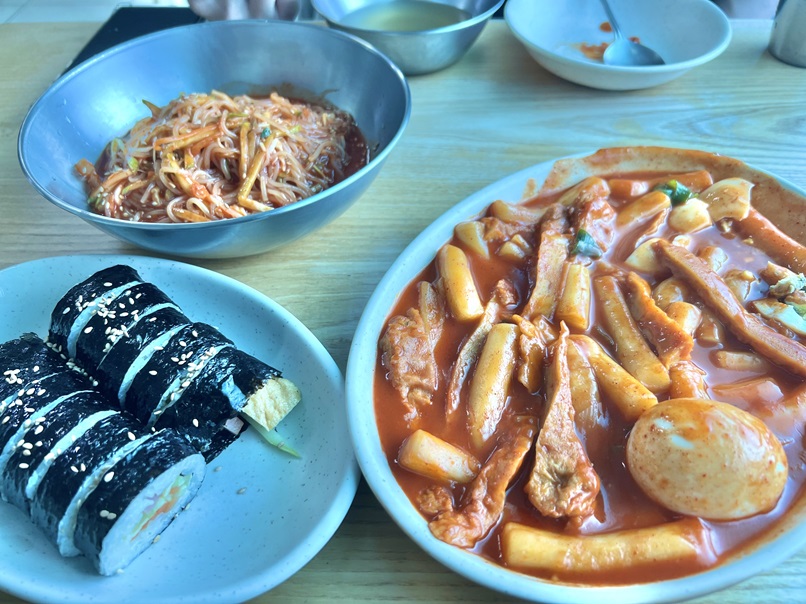 떡볶이&#44; 김밥&#44; 쫄면 맛집