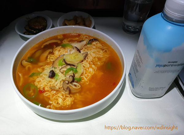 - 추억의 2018년 해외여행 준비물 2