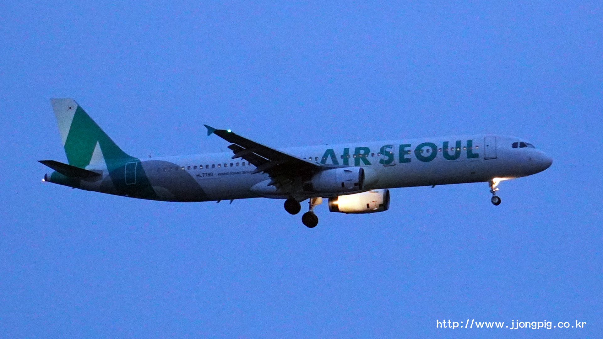 Air Seoul HL7790 Airbus A321-200