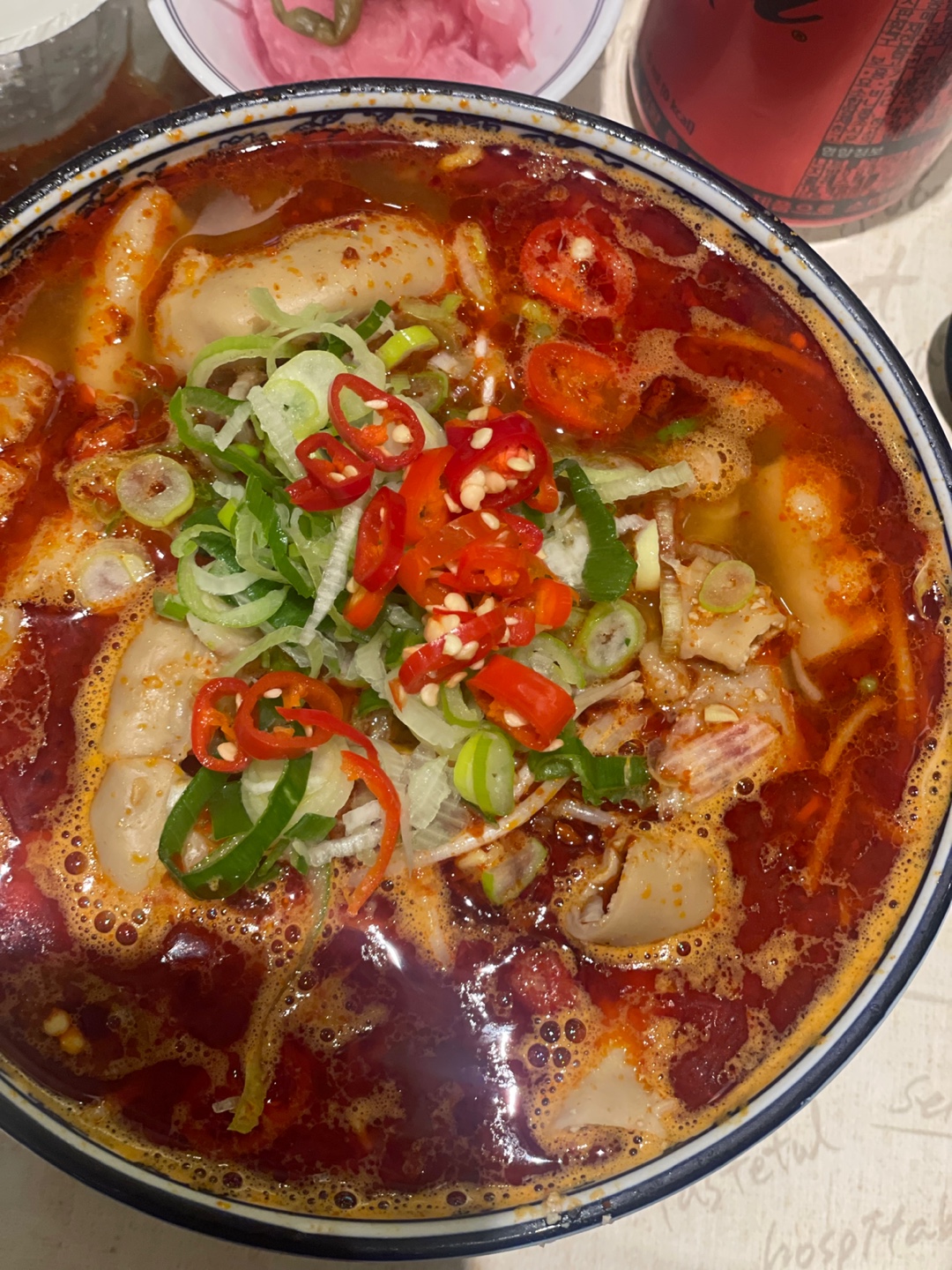  한남동맛집 "땀땀" 매운 소곱창 쌀국수! 곱부자 칼칼국수 알러빗