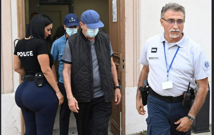  충격! 프랑스 백만장자 치과의사의 범죄 VIDEO: French dentist jailed for mutilating patients with unnecessary work