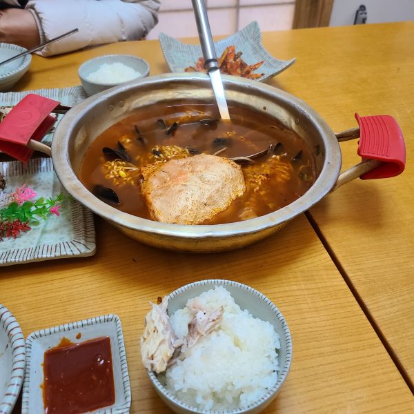 게라면-공기밥