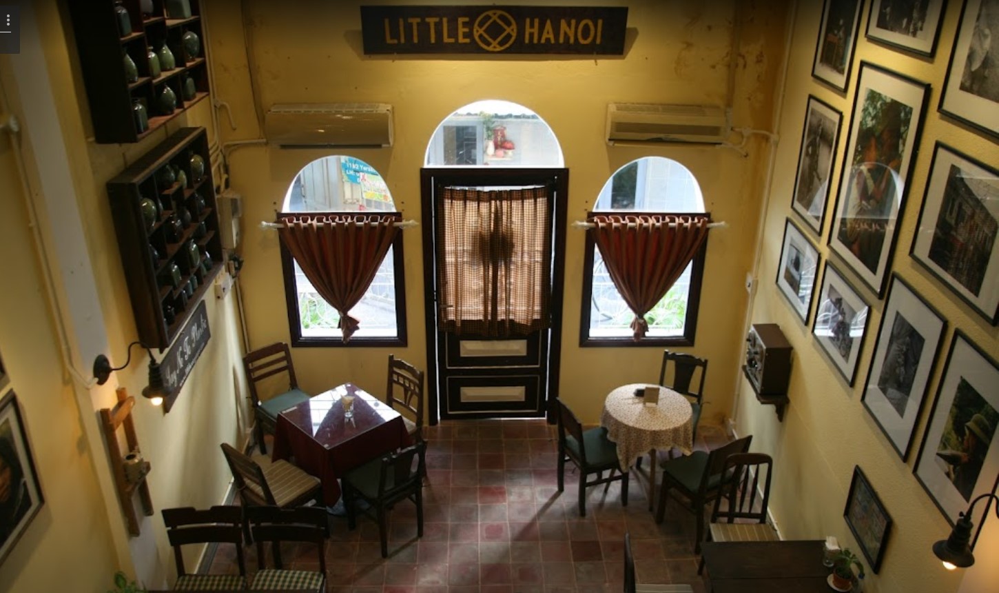 리틀 하노이 에그 카페 내부