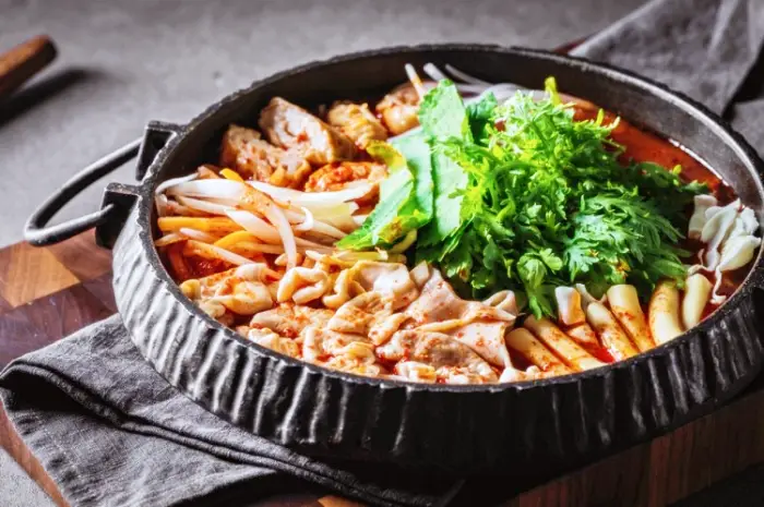 맛의승부사 돼지 곱창전골 꽈리곱창볶음 송리단길 석촌역 맛집