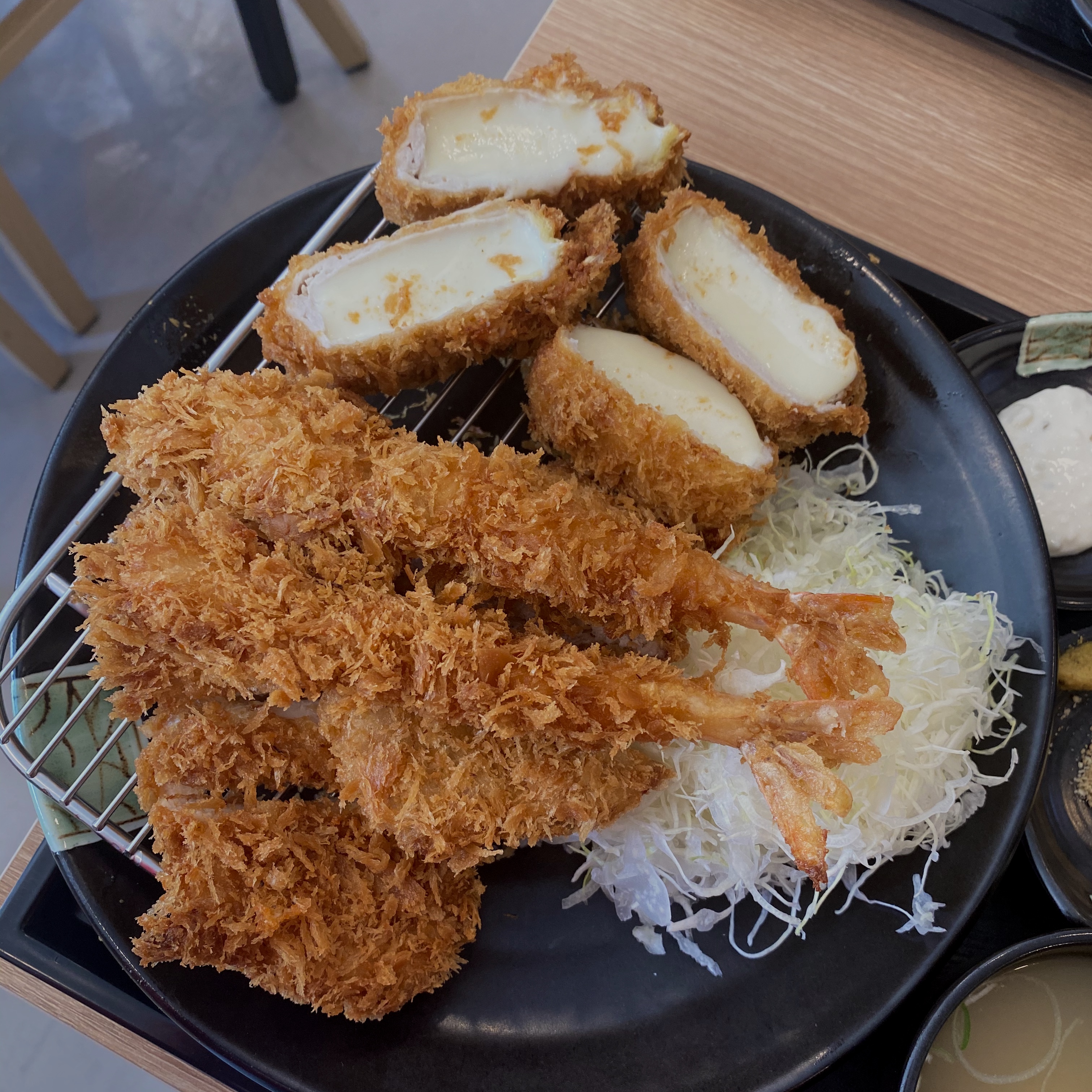 카츠쇼신 치즈멘치카츠정식