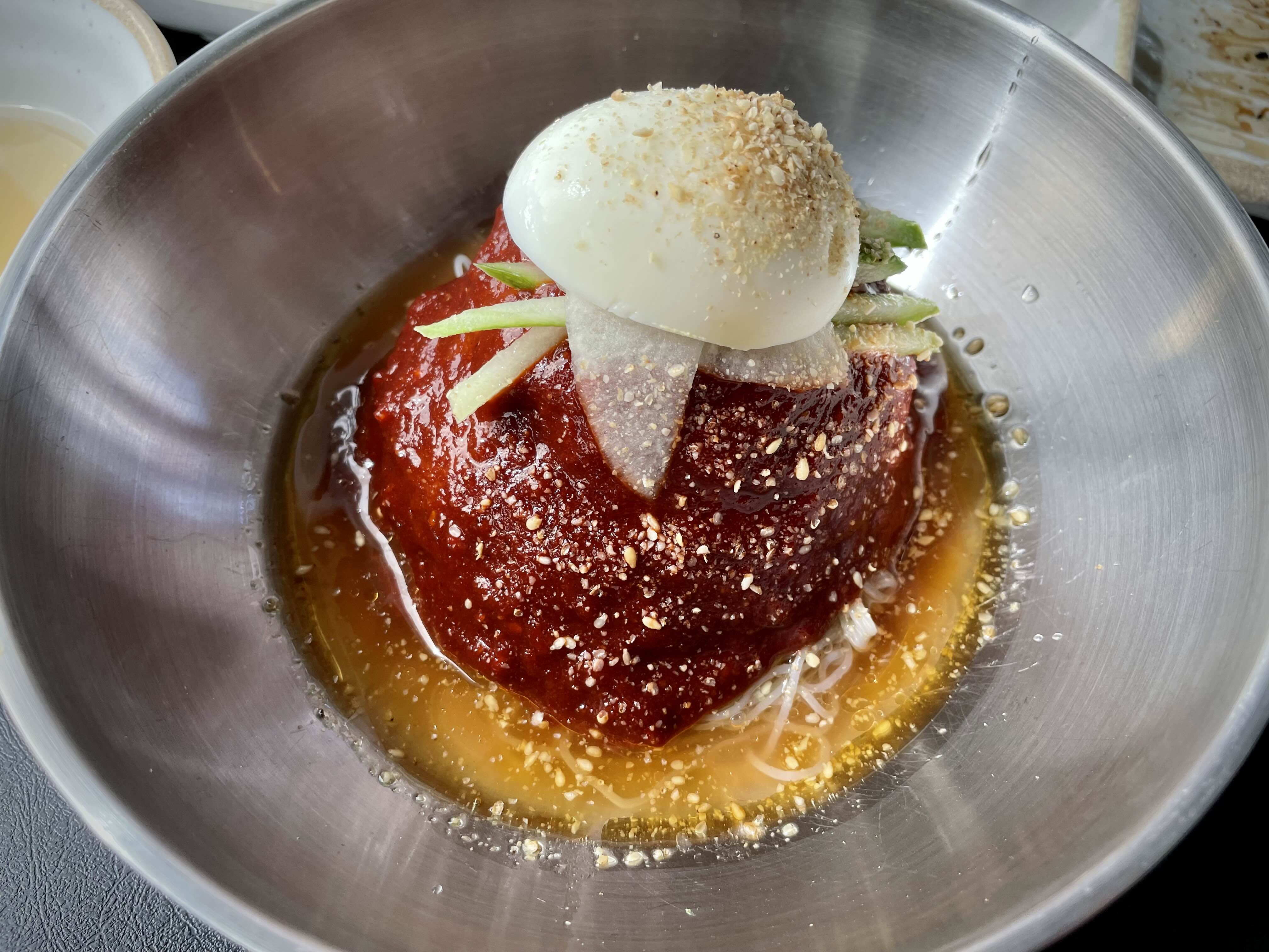 비빔냉면