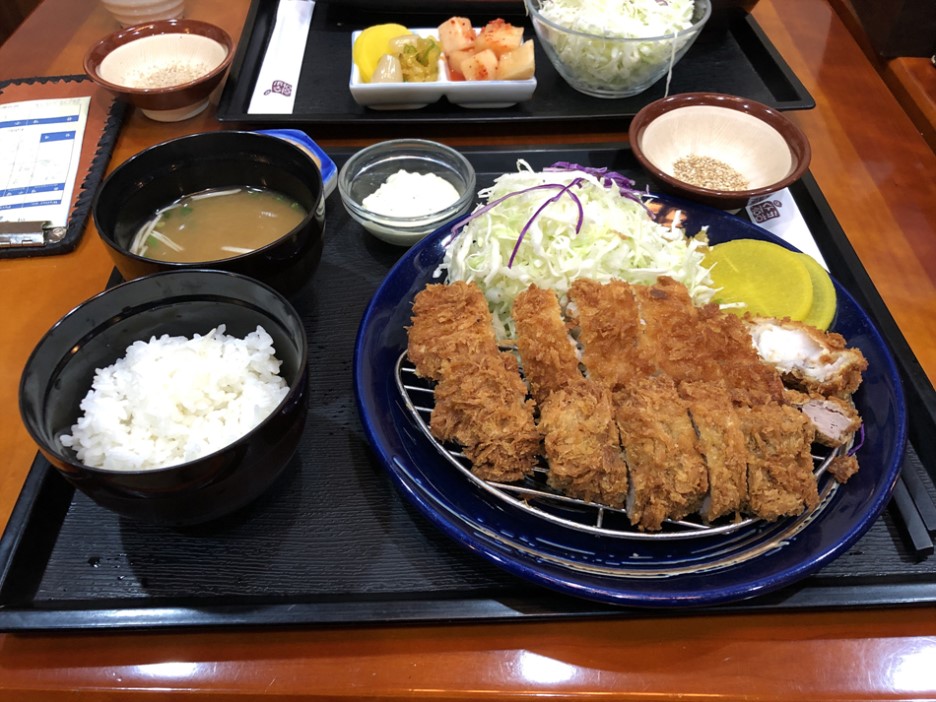 일본식 돈까스. 허수아비 돈까스 정동점.