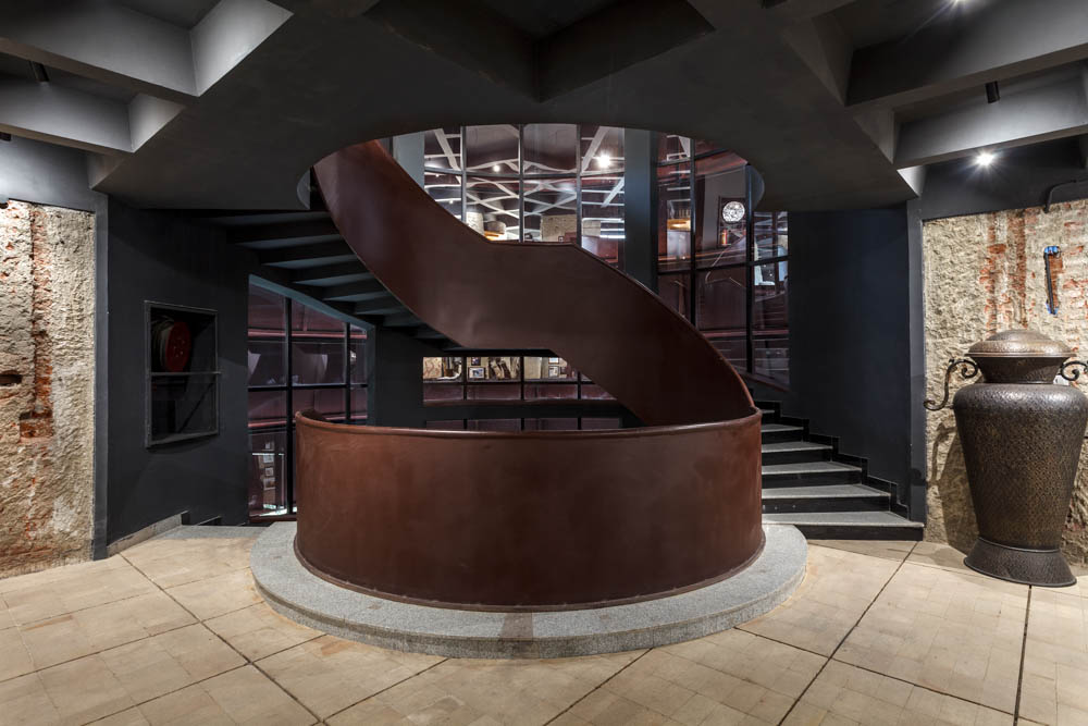 RUG REPUBLIC HEADQUARTERS | A&C