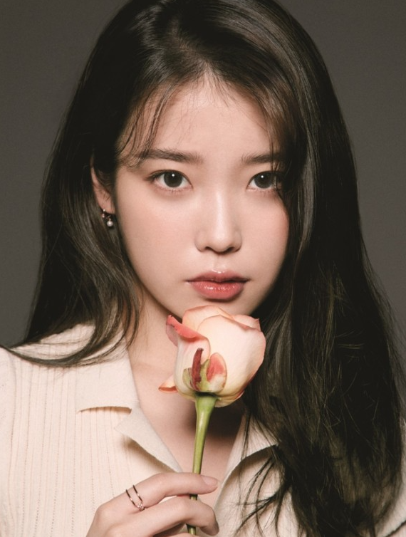  국민 여동생에서 국민 여가수로, 아이유(IU)의 역사(아이유 키 몸무게 나이)