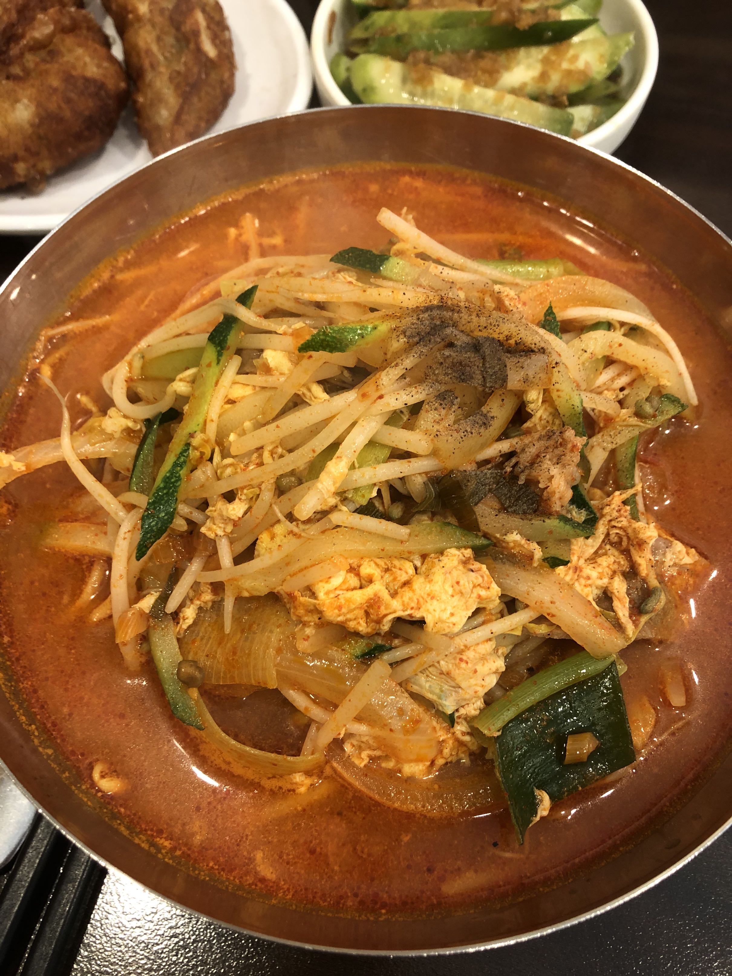 완탕국밥
