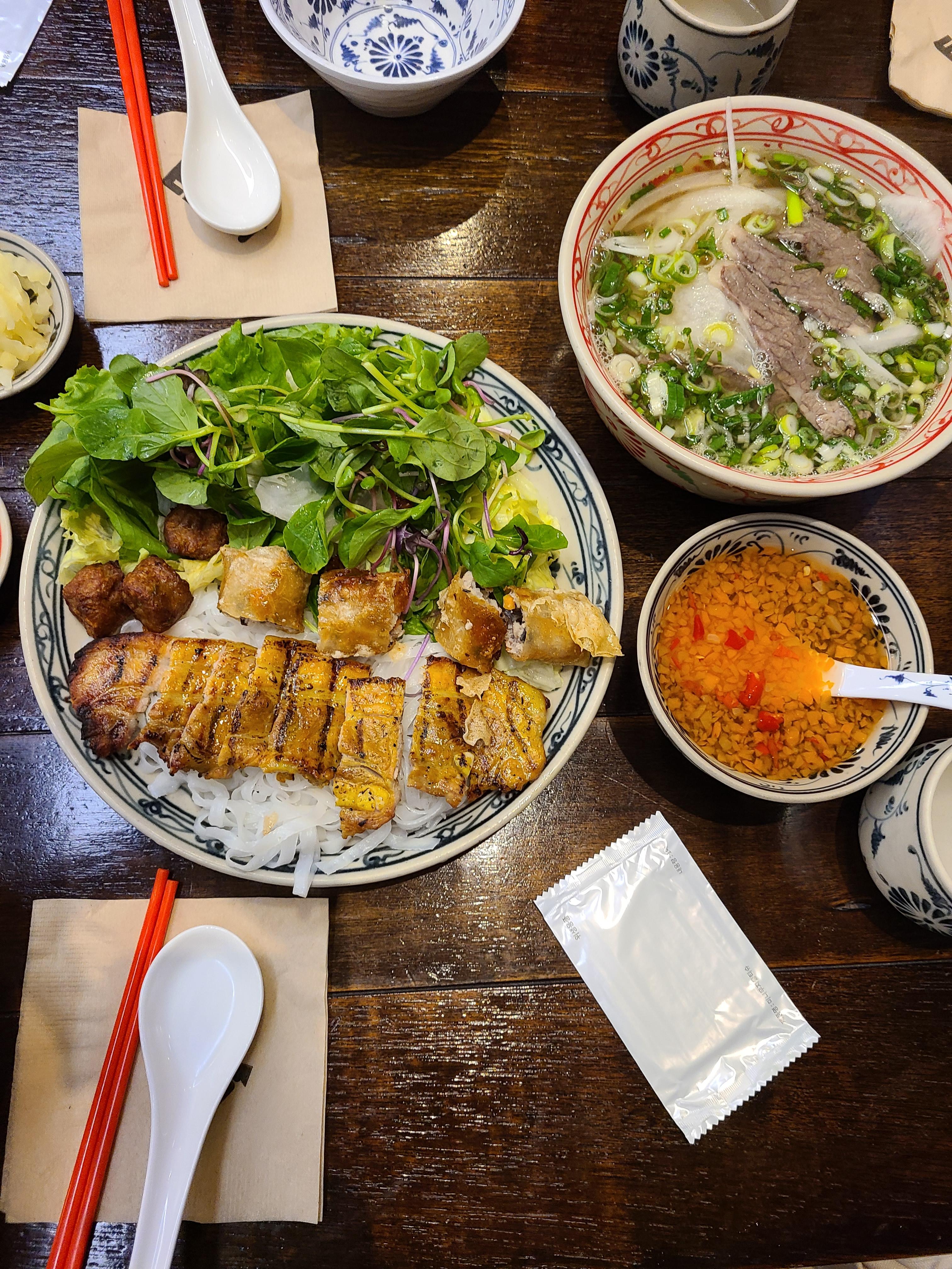  [Delicious:] Emoi (분짜+쌀국수)