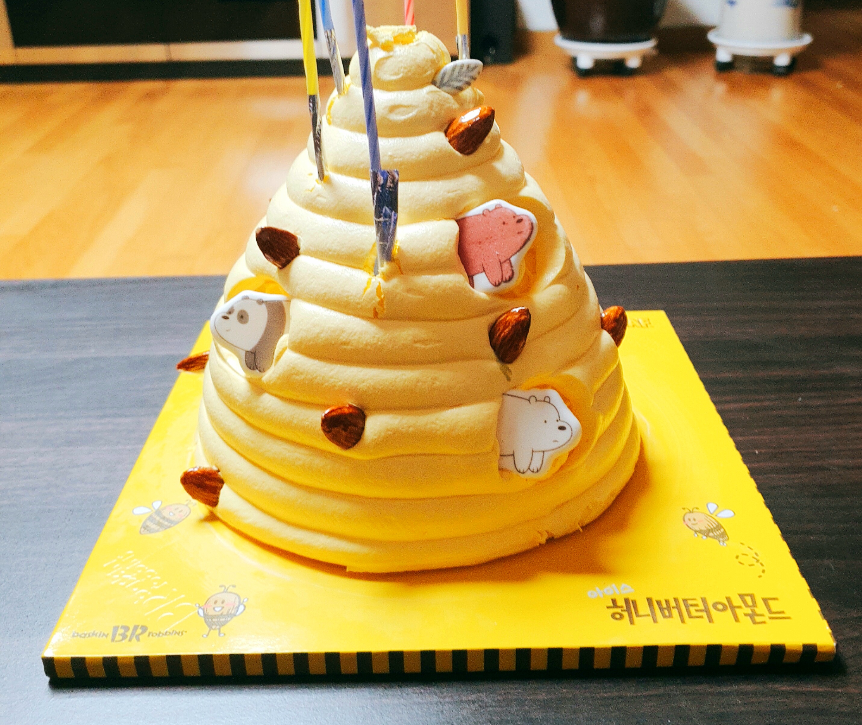  베스킨라빈스 퐁당 허니버터 아몬드 아이스크림케이크 후기