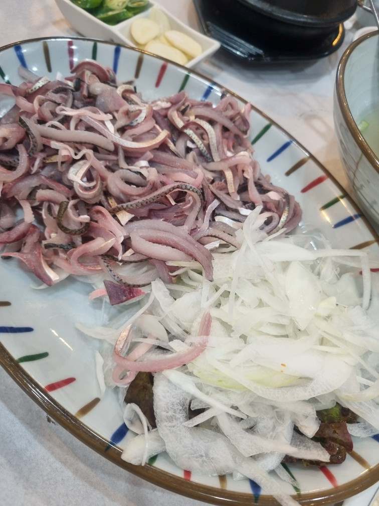 중부회수산 전어회