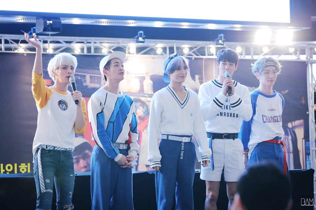  의외로 당시엔 안좋은 반응 꽤 있었다는 샤이니 코디.jpgif