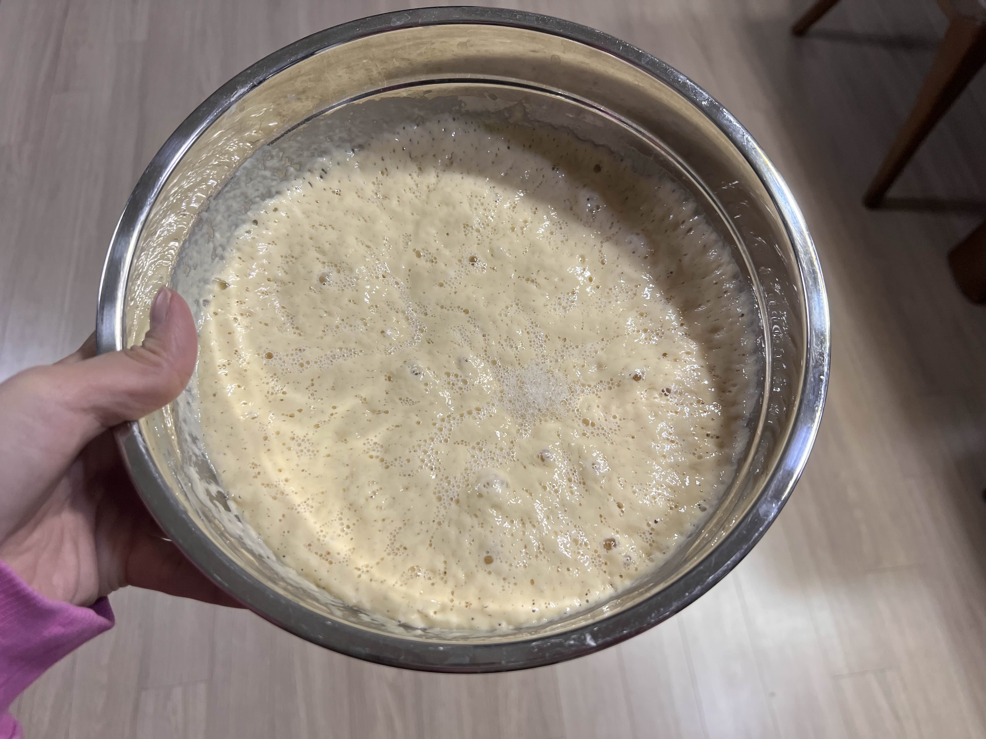 발효된 술빵 반죽