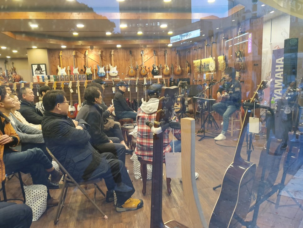부산 삼광악기 허만선라 이브 야마하기타 세미나 15