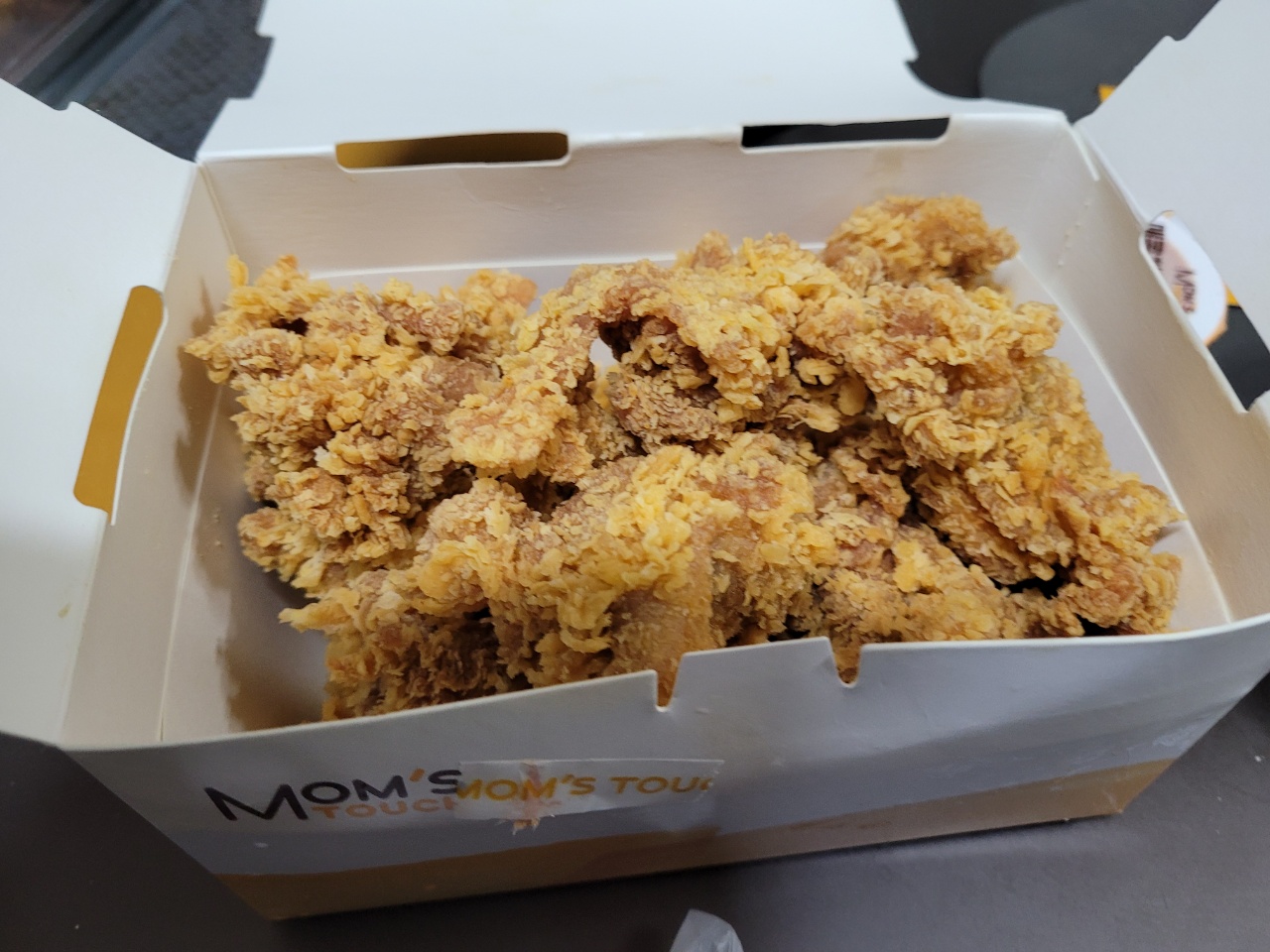  [오산] 맘스터치 후라이드싸이순살치킨!! +공룡치킨