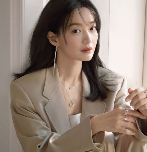 배우 신민아