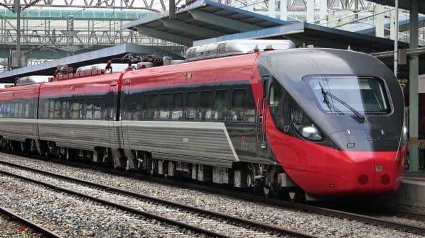  현대로템의 잇따른 해외 수주 소식 Hyundai Rotem signs US$110 mln deal for railway signal system in Egypt