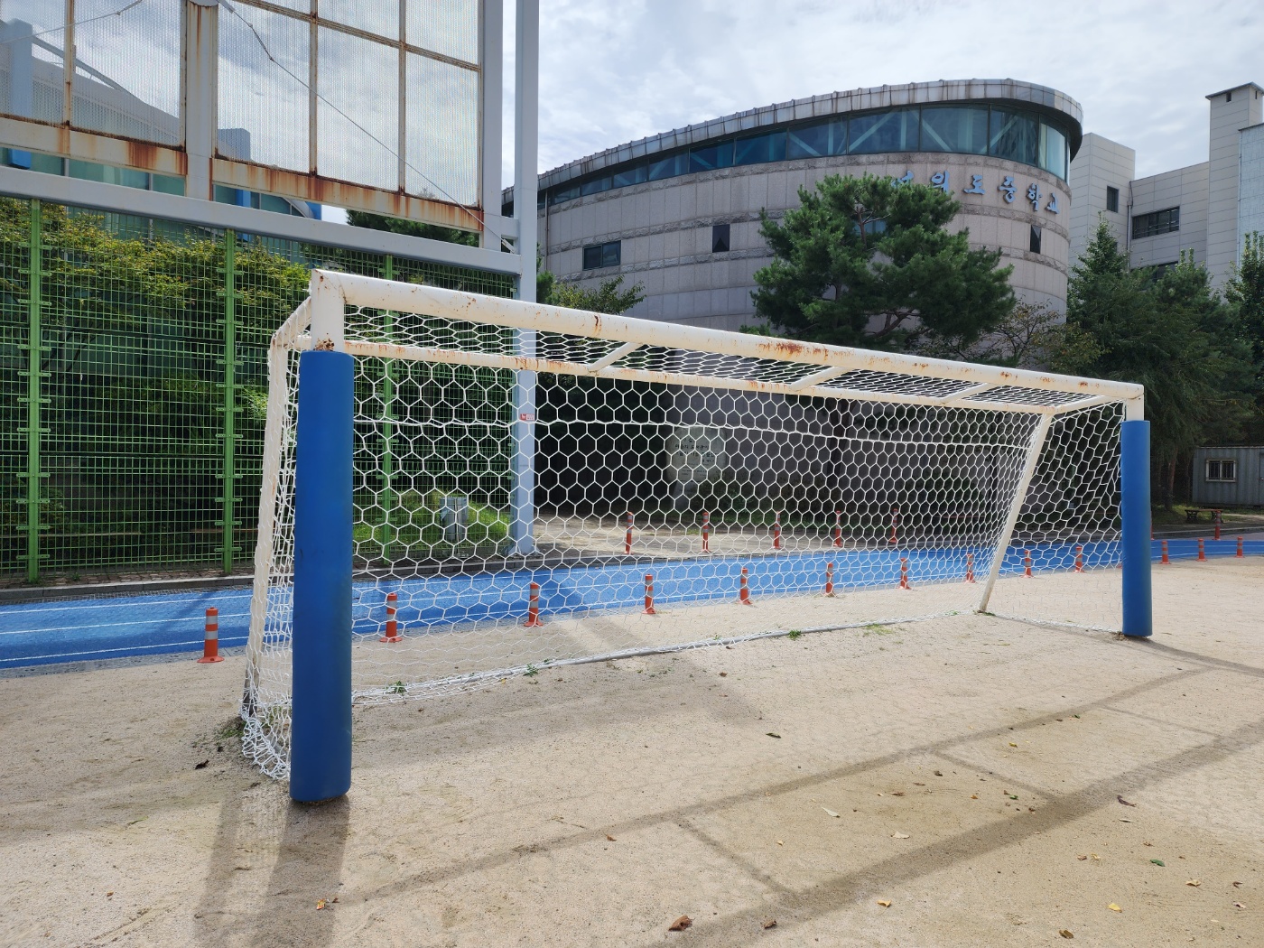  [날개스포츠] 서울여의도중학교 축구골망(경기용, 육각망) 교체 작업