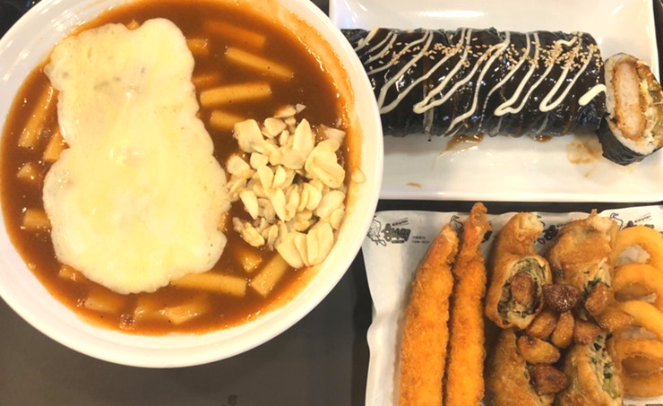 치즈-떡볶이-김밥-튀김