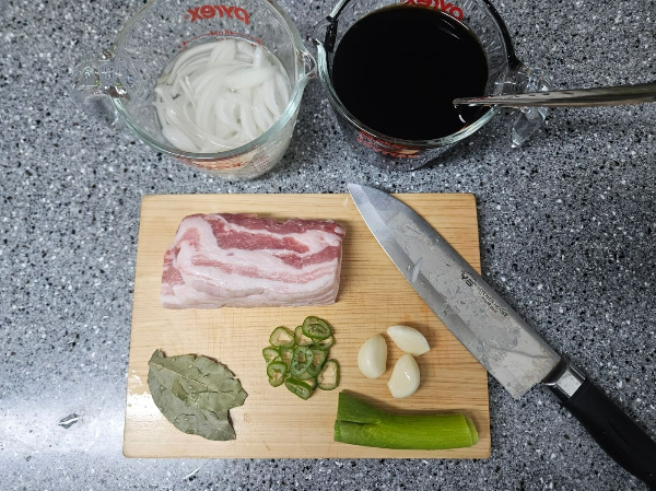 차슈동 재료 손질하기
