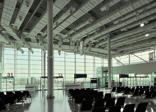  김해공항 공영주차장, 사설주차장의 요금과 삼락생태공원 무료 주차장
