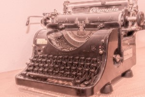 retro-typewriter thumbnail