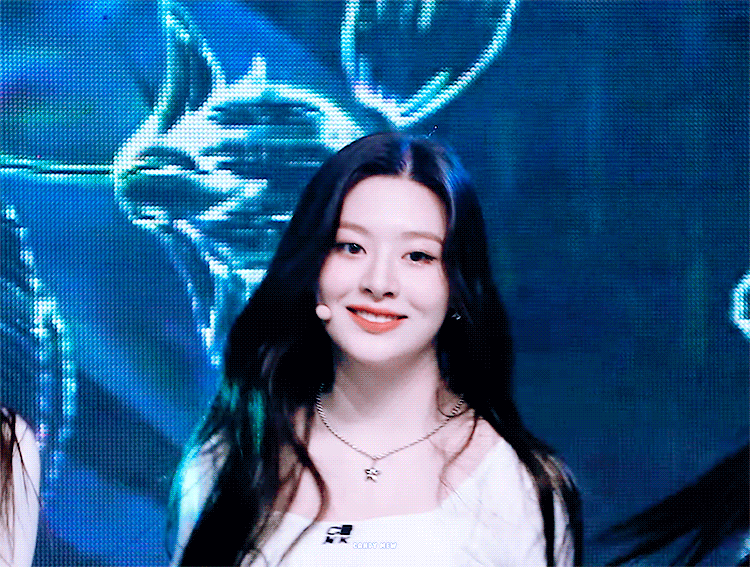 반박댓 거의 안달린다는 스테이씨 윤세은 레전드 직캠.jpg | 인스티즈
