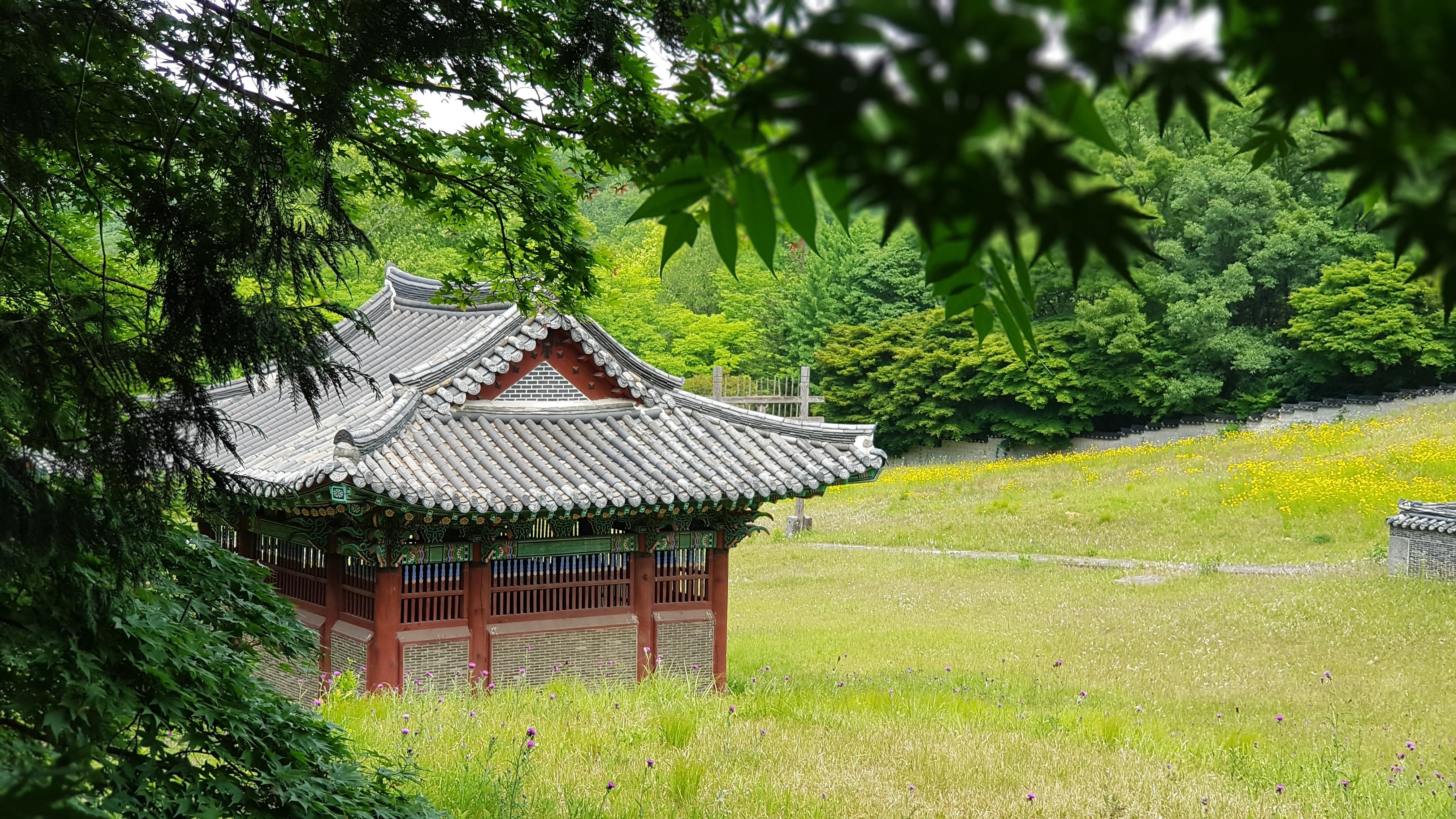 조경단의 비각