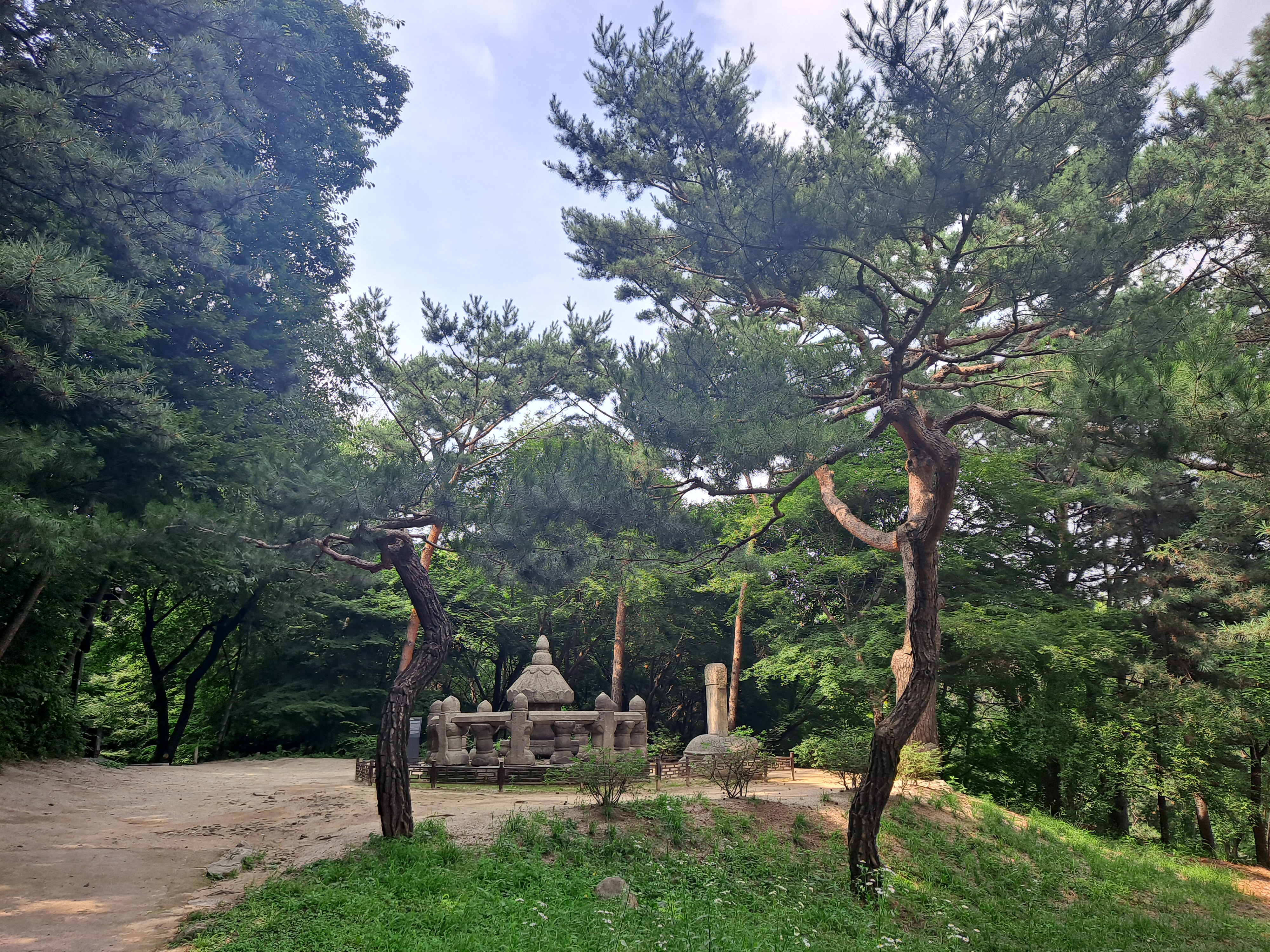  창경궁 성종태실 및 태실비