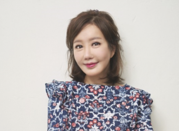  노현희 프로필 나이 배우 데뷔 작품 가수 활동 페이스북