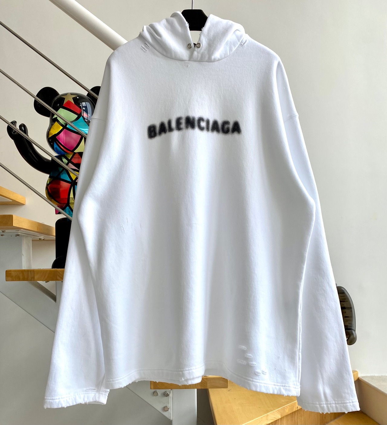  [BALENCIAGA] 발렌시아가 블러 로고 스웨트 셔츠 후드 티셔츠 661711 TKVD6 (2 COLOR)