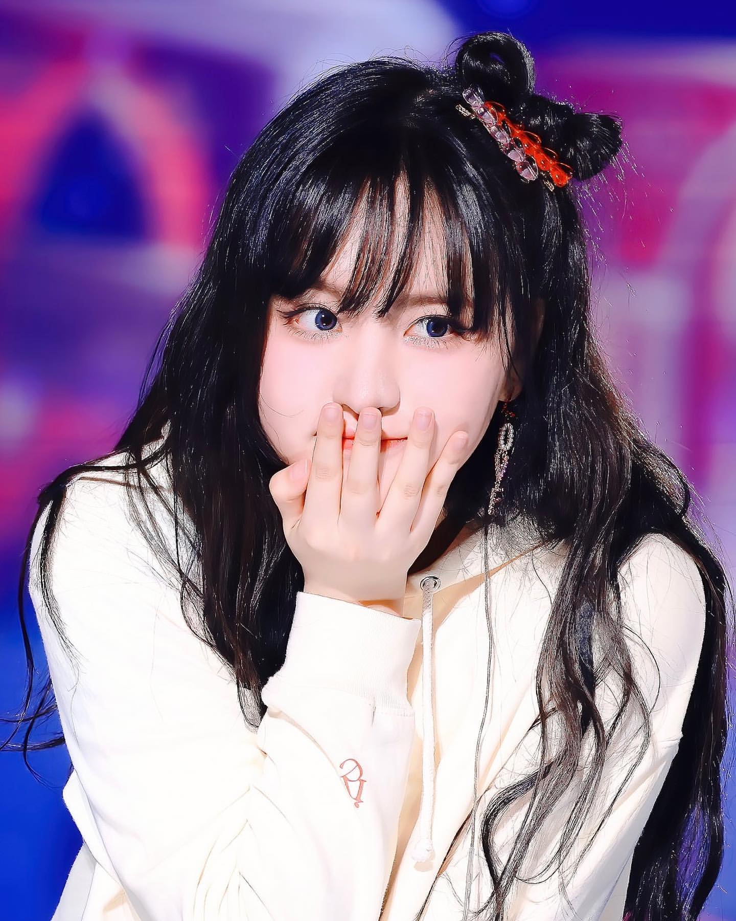  [리즈Liz] 인스타 instagram 23.03
