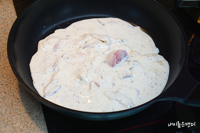 나는 경주의 유명한 레스토랑인 올리안 경주에서 파스타를 샀다. 14