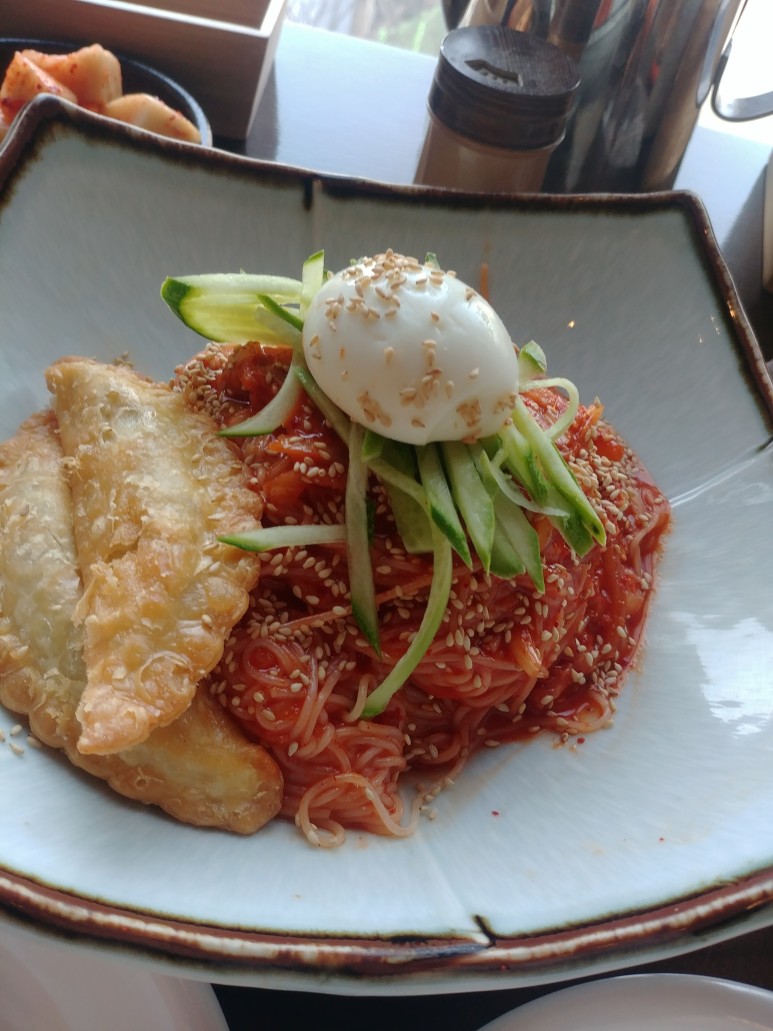 카페음악 식당 겸 다방봉자 17