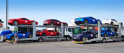 자동차 탁송 서비스 트레일러 차량