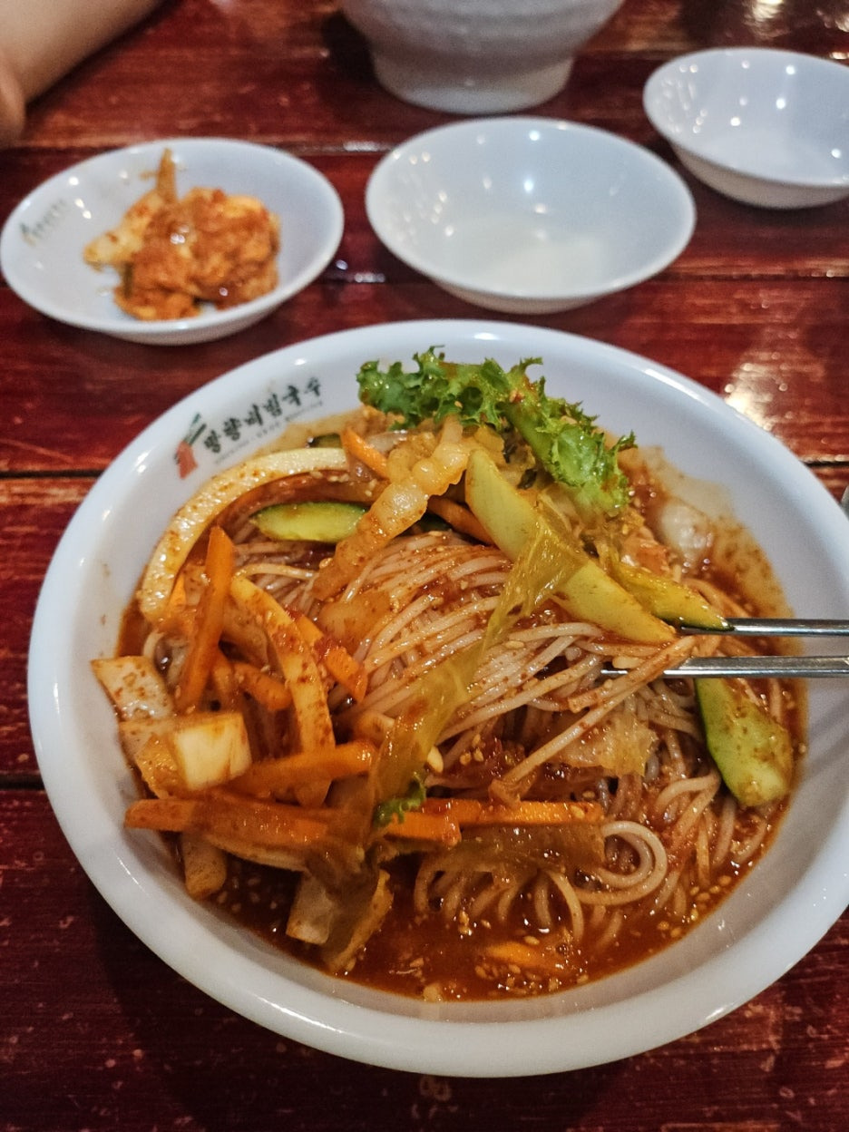 망향비빔국수 이미지